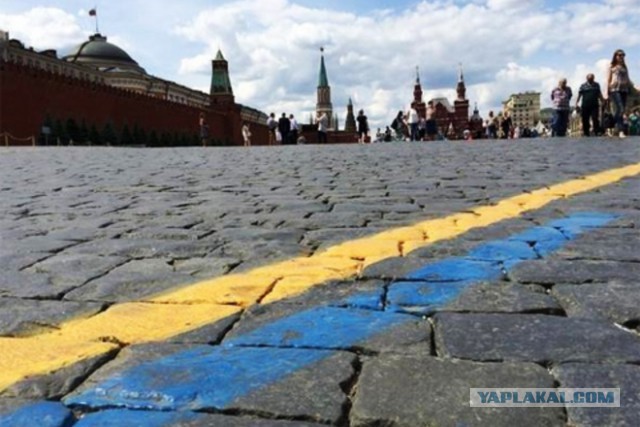В Полтаве неизвестные закрасили граффити-мемориал