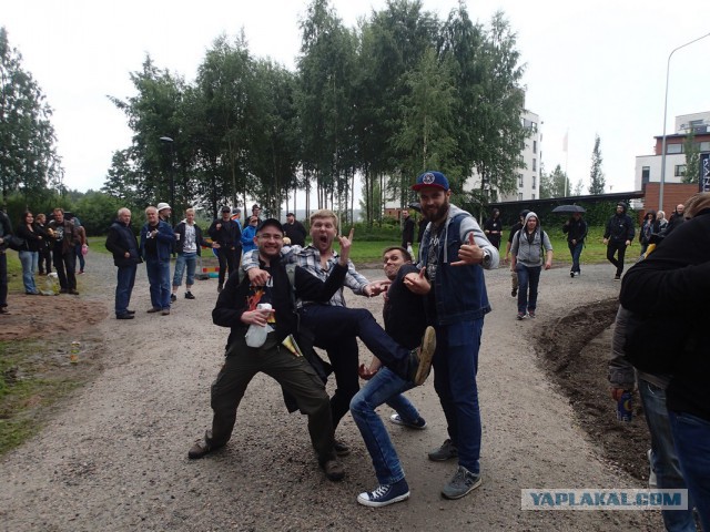 AC/DC. Вжарим рок в этой дыре!