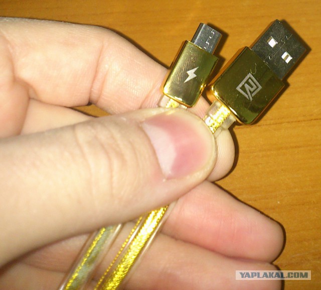 Китайский USB-кабель с суперпозицией