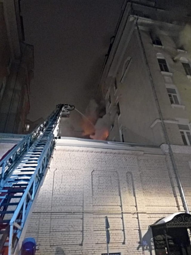 Пожар на Никитском бульваре 12 в Москве