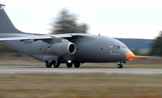 ГП «Антонов» собрал первый серийный самолет Ан-178 без российских комплектующих