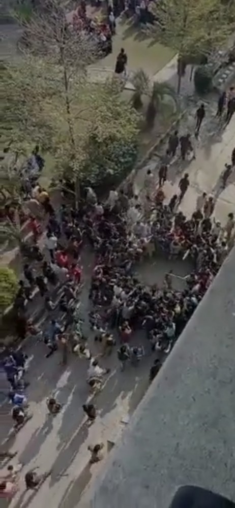 В Пакистане толпа линчевала директора завода за богохульство