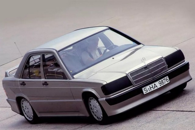 40 лет Mercedes-Benz 190