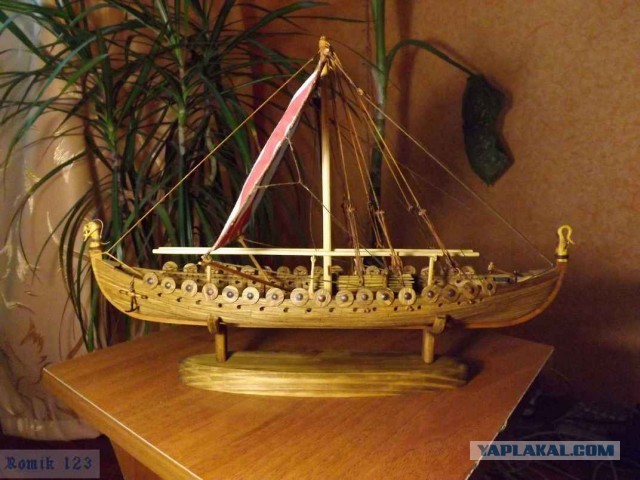 Корабль викингов