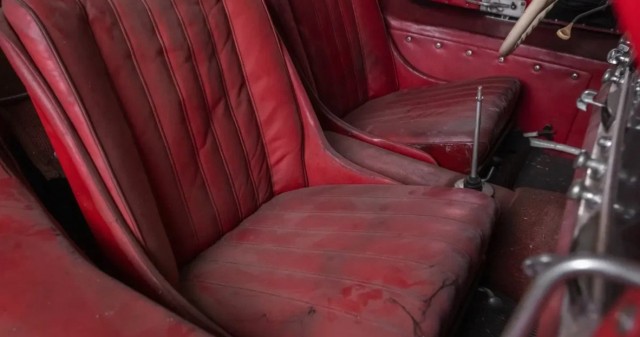 Старый Mercedes, забытый в сарае на полвека, оценили в 6 миллионов долларов