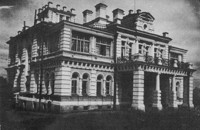 Как в СССР начали раздавать участки под дачи, и почему они были строго по 6 соток