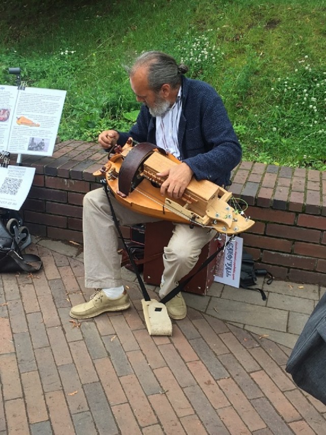 Колесная лира своими руками