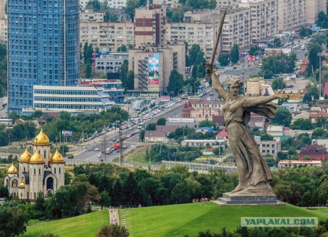 10 ноября 1961 года Сталинград переименовали в Волгоград