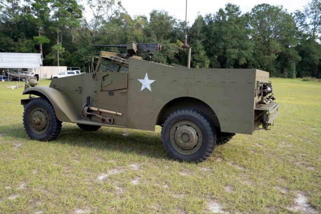 1942 White M3A1 Scout Car. Автопятница №140