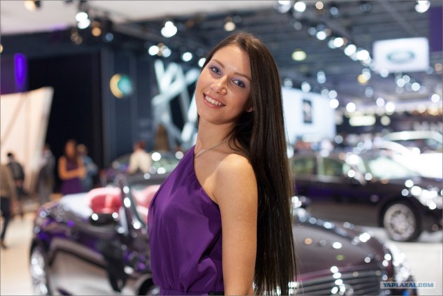 Девушки на ММАС 2012