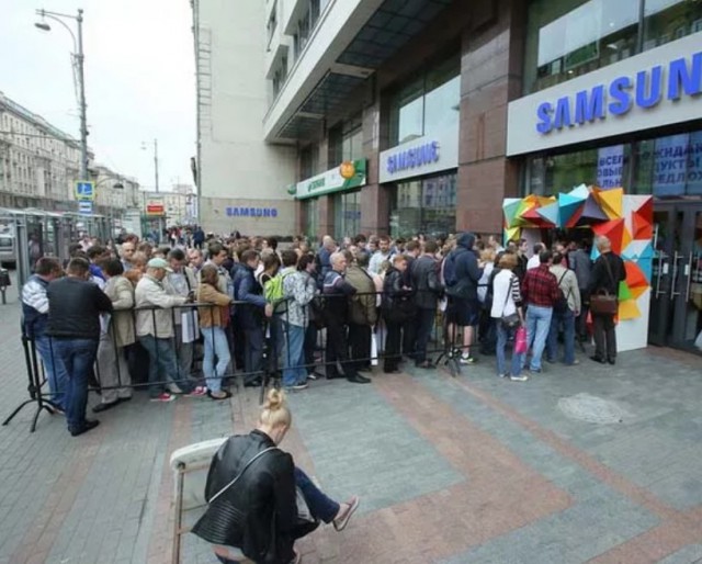В Москве найдена самая бессмысленная очередь в мире