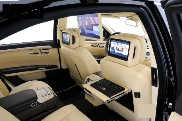 Brabus iBusiness Mercedes SV12 R + iPad