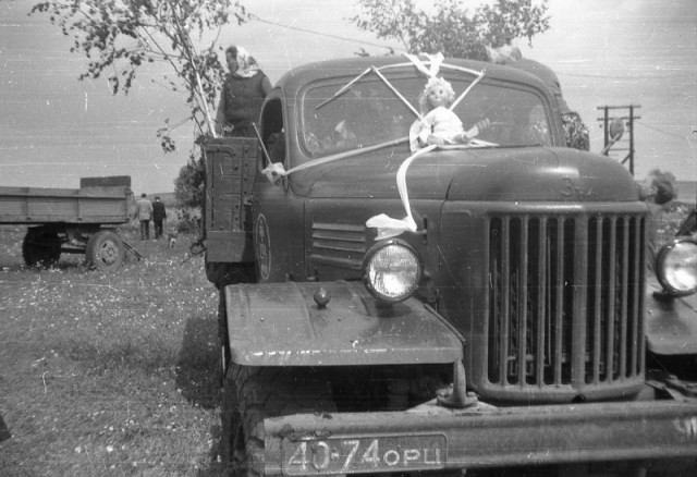 История в фотографиях