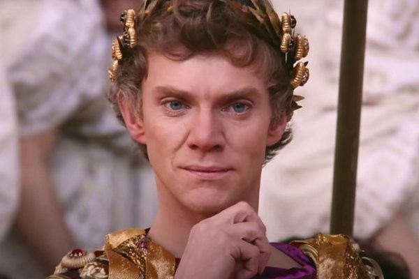 Чем удивят публику создатели обновленной версии эротического фильма 70-х "Калигула" ?