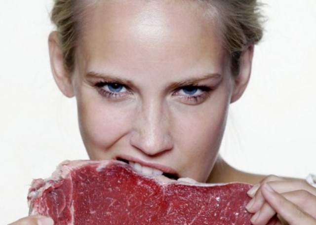 Сегодня праздник - День стейка и минета