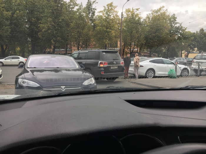 Купил семилетнюю "электричку" Nissan Leaf