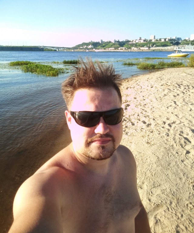 Леонардо Ди Каприо в свои 48 лет прекрасно себя ощущает