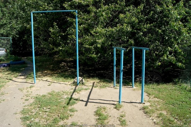 Мальчик отказался покупать красивой даме трусы за 35000 рублей