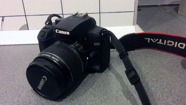 Canon EOS 1000d 18-55is