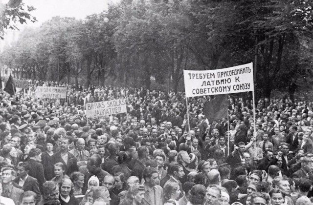 Фотографии из прошлого нашей страны - 35