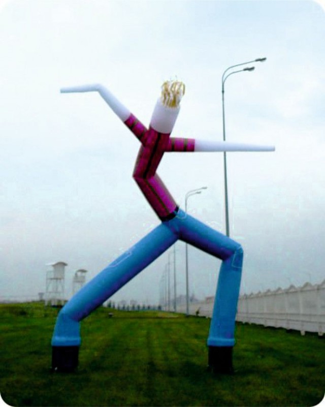 Оно ест... И может отплясывать