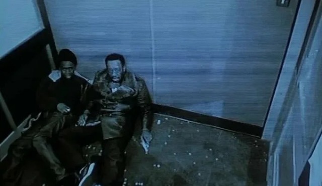 В Ульяновске женщина украла цепочку за 90 тысяч рублей из ПВЗ