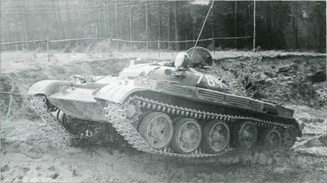 Танки.