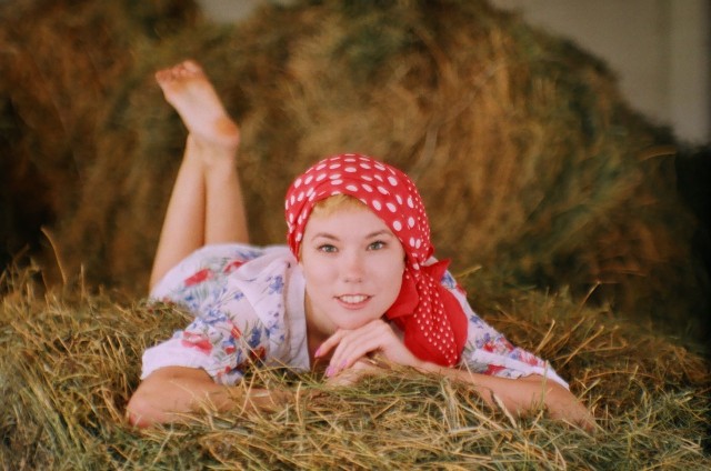 Девушки. Сельская тема
