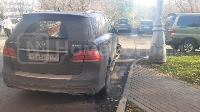 "Надо было аборт сделать твоей маме"
