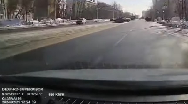 Видеорегистратор из кабины виновника массового ДТП