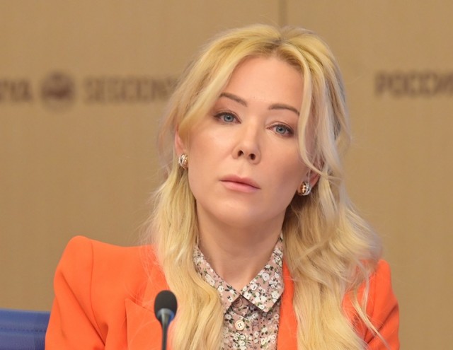 В Челябинске Мизулину спросили, почему у нее нет детей