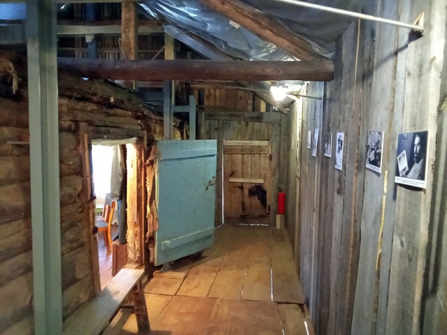 Пушкинские Горы. В доме Довлатова