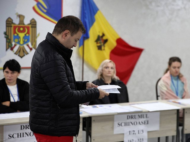 «Разгром власти». Молдавская оппозиция прокомментировала выборы и референдум