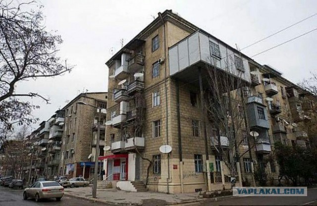 Как вам гараж?