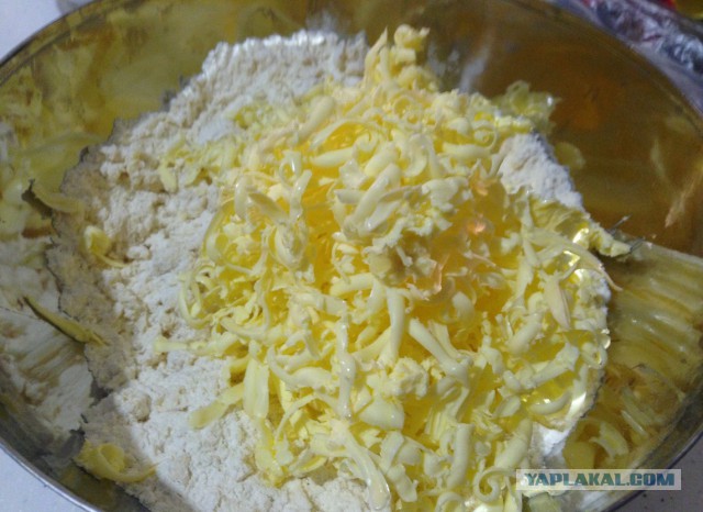 Киш с семгой и брокколи