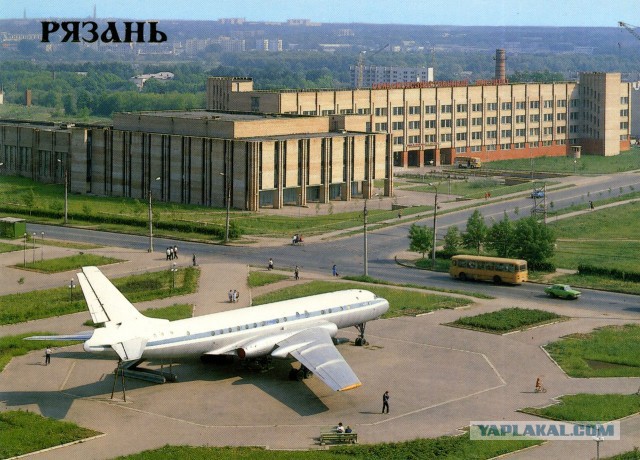 20 самых интересных авиапамятников