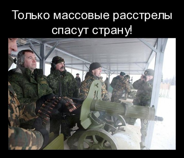 Пьяная тетка обматерила полицейских