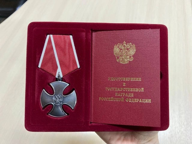 В Мурманске посмертно наградили орденом Мужества погибшего Сергея Морякова