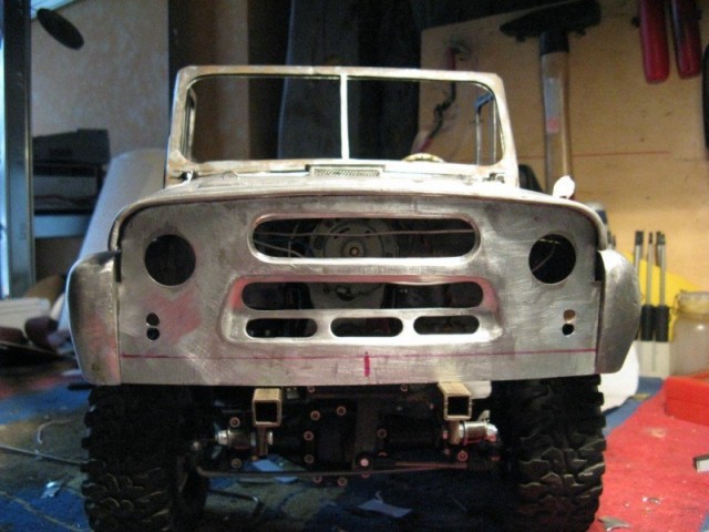 Автомодель Hummer H3 из жести