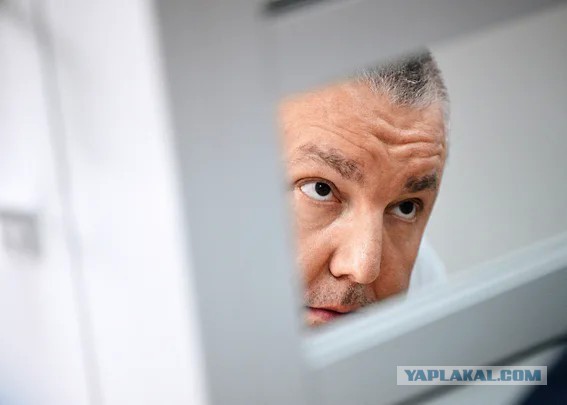 Суд объявил в розыск и заочно арестовал экс-замначальника управления «К» СЭБ ФСБ России