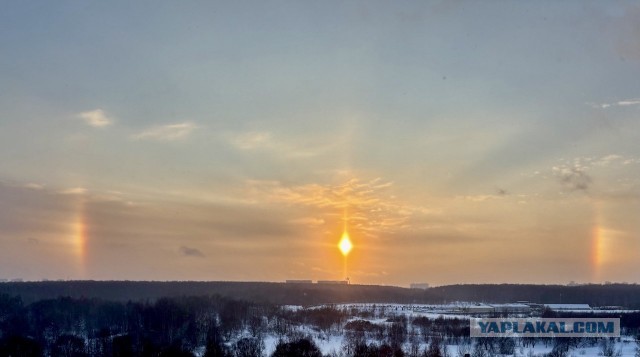 Солнечное гало в Москве 02.02.2026