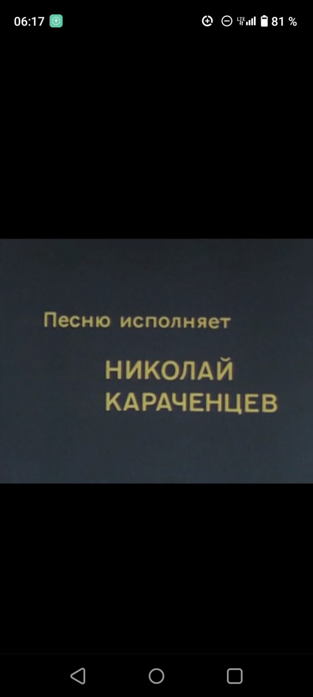 «Умчала в Дубай, крутит с миллионерами, покрасила волосы в розовый цвет» как в свои 77 лет живет «веселая вдова» Караченцева