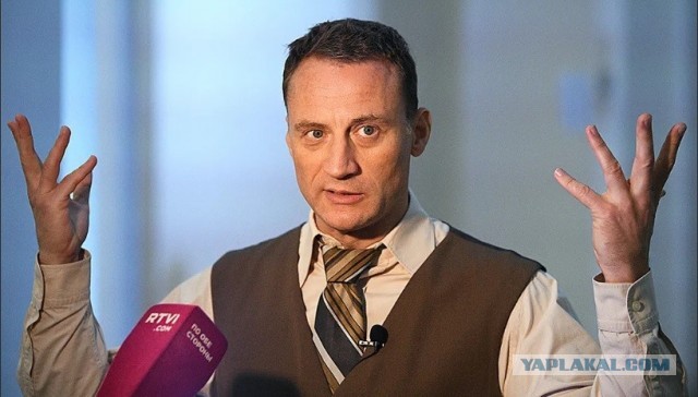 «Да, я уехал и ушел из МХТ. Скрипя зубами, доиграл в театре, и вырвал его из себя с кровью»