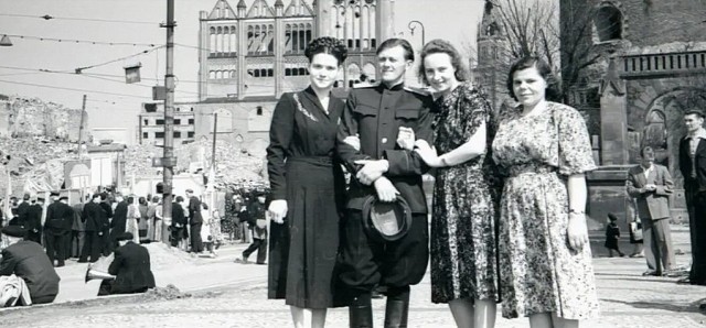 Первые два послевоенных года в исторических фотографиях