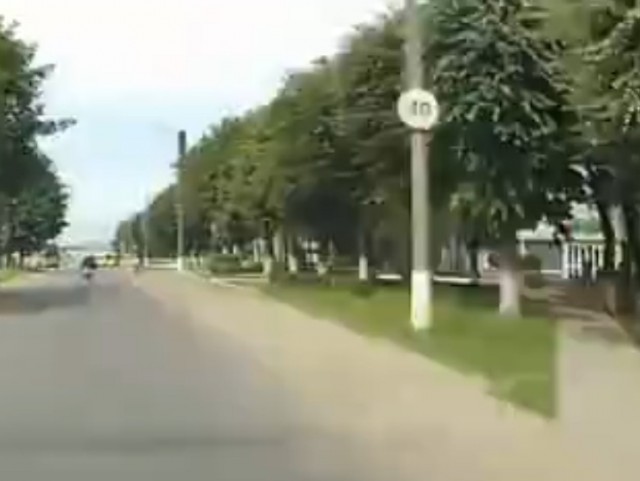 Дебилов там двое и дед не в их числе