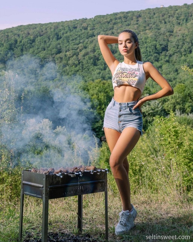 Хорошеньких мордашек вам в ленту