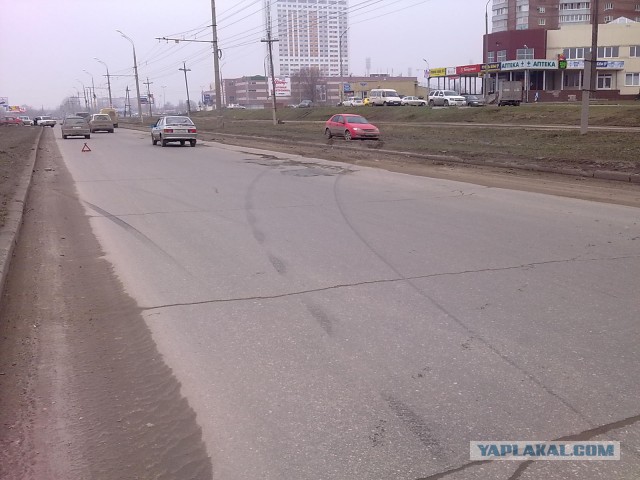 Наглый водятел.