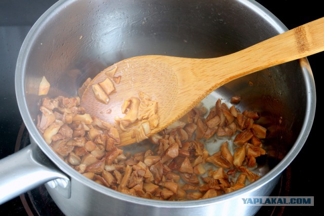 По следам прославленных кулинаров, День повара – 20 октября.