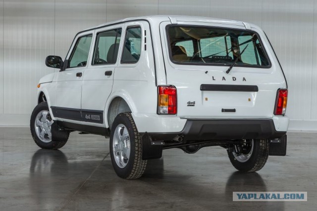 АвтоВАЗ начал продажи «городской» пятидверной «Нивы»