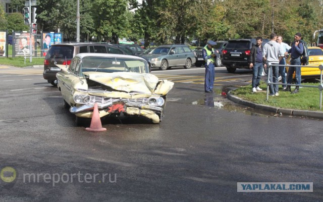 Chevy Impala 67 года безопасная машина! Проверено в ДТП... Но раритет жаль!